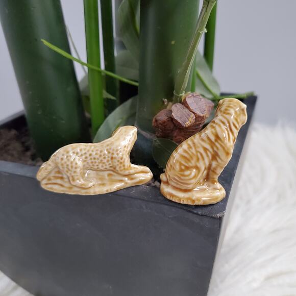 Wade Red Rose Tea Collectible Ceramic Tiger & Cheetah Figurine Set - Picture 4 of 8